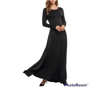 RIVAR’S Black flare  long sleeve maxi dress